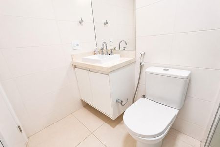 Studio para alugar com 41m², 1 quarto e 1 vaga Studio para alugar com 41m², 1 quarto e 1 vagaBanheiro