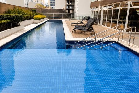 Studio para alugar com 41m², 1 quarto e 1 vaga Studio para alugar com 41m², 1 quarto e 1 vagaPiscina
