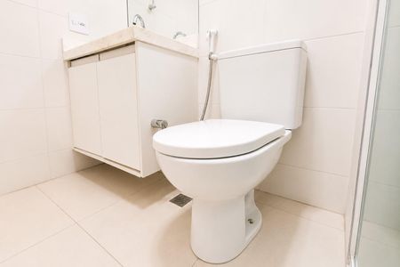 Studio para alugar com 41m², 1 quarto e 1 vaga Studio para alugar com 41m², 1 quarto e 1 vagaBanheiro