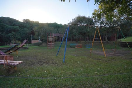 Casa de condomínio à venda com 118m², 3 quartos e 2 vagas Casa de condomínio à venda com 118m², 3 quartos e 2 vagasÁrea comum - Playground