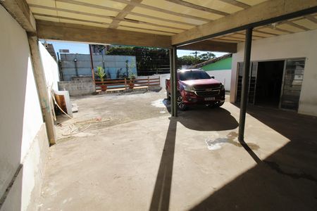 Casa para alugar com 300m², 3 quartos e 8 vagasQuintal