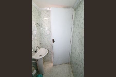 Casa para alugar com 300m², 3 quartos e 8 vagasBanheiro 2