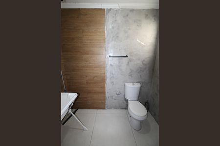 Casa para alugar com 300m², 3 quartos e 8 vagasBanheiro 1