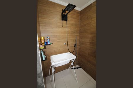 Casa para alugar com 300m², 3 quartos e 8 vagasBanheiro 1