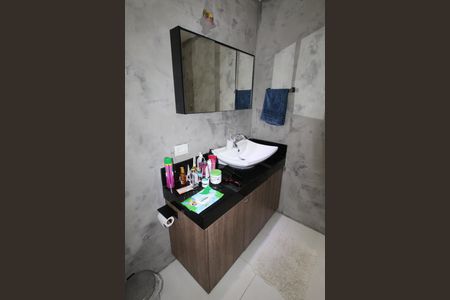 Casa para alugar com 300m², 3 quartos e 8 vagasBanheiro 1