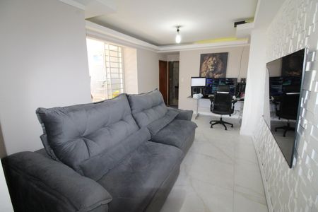 Casa para alugar com 300m², 3 quartos e 8 vagasSala