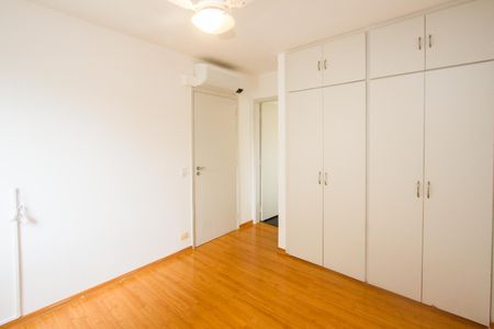 Apartamento à venda com 82m², 2 quartos e 1 vaga