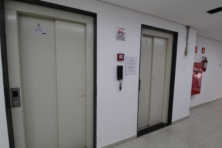 Apartamento para alugar com 52m², 2 quartos e 1 vagaElevadores