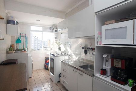 Apartamento à venda com 71m², 2 quartos e 1 vagaCozinha + Área de Serviço