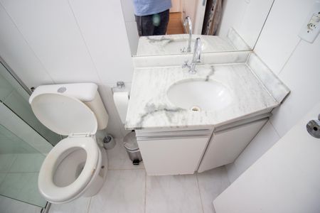 Apartamento à venda com 55m², 2 quartos e 2 vagas Apartamento à venda com 55m², 2 quartos e 2 vagasBanheiro da Suíte