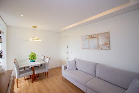 Sala de apartamento à venda com 2 quartos, 55m² em Cabral, Contagem