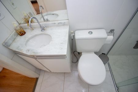 Apartamento à venda com 55m², 2 quartos e 2 vagas Apartamento à venda com 55m², 2 quartos e 2 vagasBanheiro Social