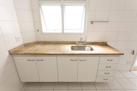 Apartamento para alugar com 112m², 3 quartos e 2 vagas Apartamento para alugar com 112m², 3 quartos e 2 vagasCozinha