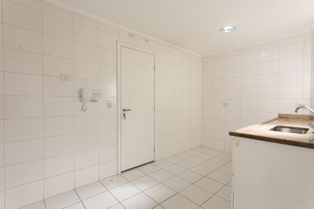 Apartamento para alugar com 112m², 3 quartos e 2 vagas Apartamento para alugar com 112m², 3 quartos e 2 vagasCozinha