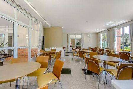 Apartamento para alugar com 112m², 3 quartos e 2 vagas Apartamento para alugar com 112m², 3 quartos e 2 vagasÁrea comum - Salão de festas