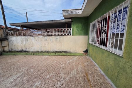 Casa para alugar com 135m², 2 quartos e 2 vagas Casa para alugar com 135m², 2 quartos e 2 vagasGaragem