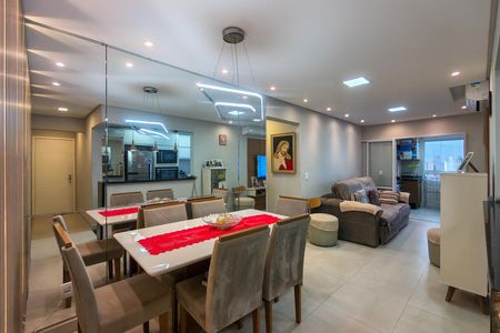 Apartamento para alugar com 78m², 2 quartos e 2 vagasSala