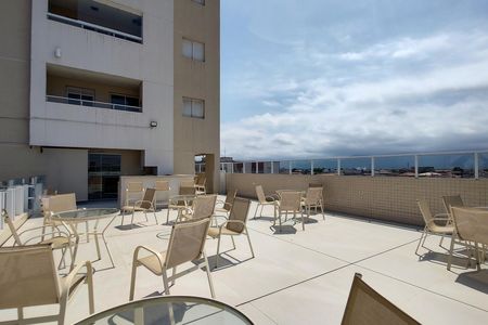 Apartamento para alugar com 78m², 2 quartos e 2 vagasÁrea comum - Piscina
