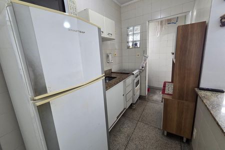 Cozinha de apartamento para alugar com 1 quarto, 37m² em Boqueirão, Praia Grande