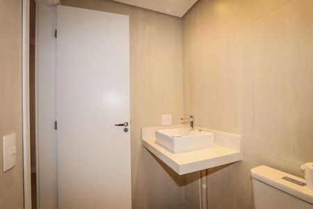 Apartamento à venda com 73m², 3 quartos e 1 vaga Apartamento à venda com 73m², 3 quartos e 1 vagaBanheiro da Suite