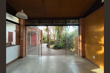 Casa de condomínio para alugar com 1m², 3 quartos e 1 vaga Casa de condomínio para alugar com 1m², 3 quartos e 1 vagaSuíte