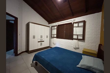 Casa de condomínio para alugar com 1m², 3 quartos e 1 vaga Casa de condomínio para alugar com 1m², 3 quartos e 1 vagaQuarto 1