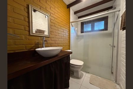 Casa de condomínio para alugar com 1m², 3 quartos e 1 vaga Casa de condomínio para alugar com 1m², 3 quartos e 1 vagaBanheiro