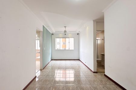 Apartamento para alugar com 76m², 2 quartos e 1 vaga Apartamento para alugar com 76m², 2 quartos e 1 vagaSala