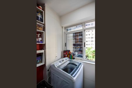 Apartamento à venda com 68m², 2 quartos e 1 vaga Apartamento à venda com 68m², 2 quartos e 1 vagaÁrea de Serviço