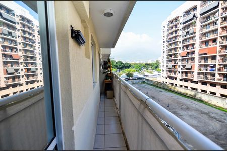 Apartamento à venda com 68m², 2 quartos e 1 vaga Apartamento à venda com 68m², 2 quartos e 1 vagaSala
