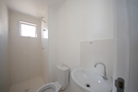 Banheiro de apartamento à venda com 2 quartos, 34m² em Vila Ema, São Paulo