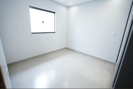 Casa para alugar com 55m², 2 quartos e sem vaga