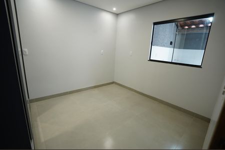 Casa para alugar com 55m², 2 quartos e sem vaga