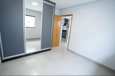 Casa para alugar com 55m², 2 quartos e sem vaga