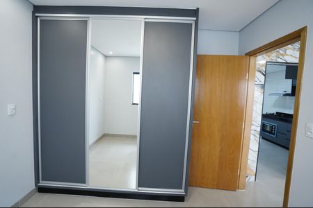 Casa para alugar com 55m², 2 quartos e sem vaga
