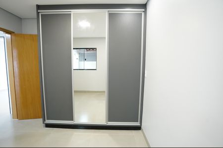 Casa para alugar com 55m², 2 quartos e sem vaga