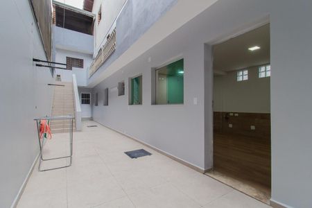 Casa para alugar com 65m², 2 quartos e sem vagaQuintal