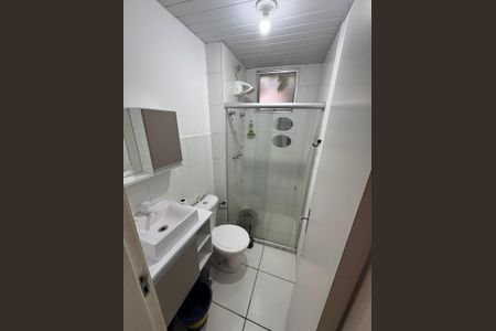 Banheiro de apartamento para alugar com 2 quartos, 45m² em Campo Grande, Rio de Janeiro
