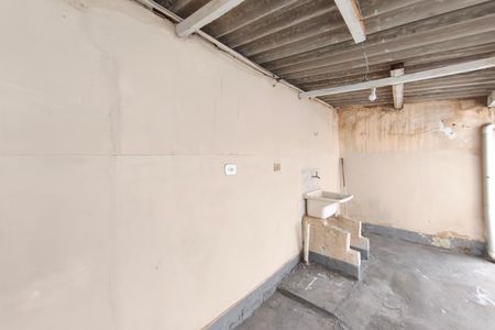 Casa para alugar com 200m², 3 quartos e 2 vagas Casa para alugar com 200m², 3 quartos e 2 vagasQuintal - Área de serviço