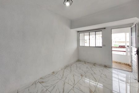 Casa para alugar com 200m², 3 quartos e 2 vagas Casa para alugar com 200m², 3 quartos e 2 vagasSala