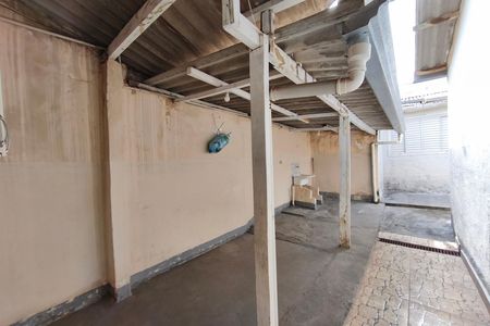 Casa para alugar com 200m², 3 quartos e 2 vagas Casa para alugar com 200m², 3 quartos e 2 vagasQuintal - Área de serviço
