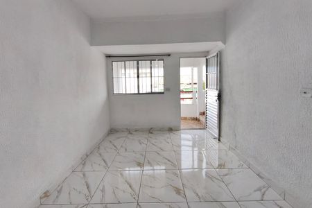 Casa para alugar com 200m², 3 quartos e 2 vagas Casa para alugar com 200m², 3 quartos e 2 vagasSala