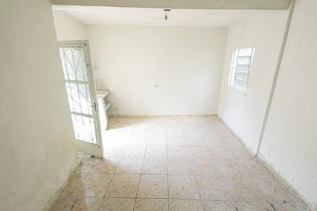 Casa para alugar com 150m², 2 quartos e 3 vagas Casa para alugar com 150m², 2 quartos e 3 vagasÁrea de serviço