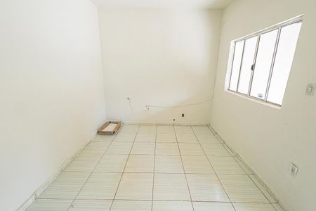 Sala de casa para alugar com 2 quartos, 150m² em Nova York, Belo Horizonte