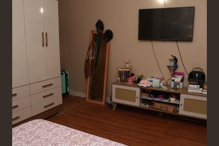 Casa à venda com 4 quartos, 250m² em Vila Bandeirantes, Goiânia