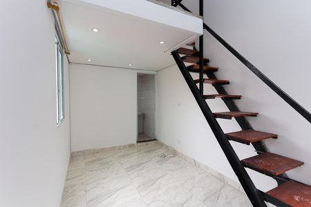 Sala de kitnet/studio para alugar com 1 quarto, 25m² em Campo Limpo, São Paulo