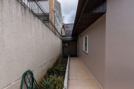 Casa à venda com 360m², 3 quartos e 2 vagas Casa à venda com 360m², 3 quartos e 2 vagasÁrea Externa