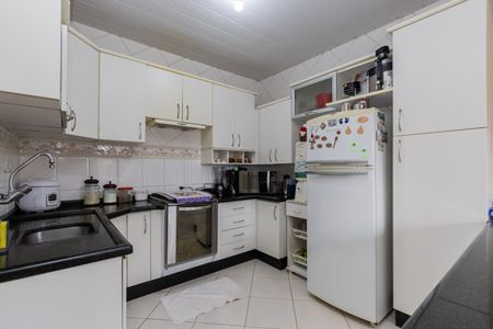 Casa à venda com 360m², 3 quartos e 2 vagas Casa à venda com 360m², 3 quartos e 2 vagasCozinha