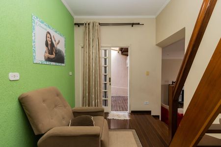 Casa à venda com 360m², 3 quartos e 2 vagas Casa à venda com 360m², 3 quartos e 2 vagasCorredor