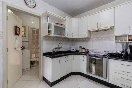 Casa à venda com 360m², 3 quartos e 2 vagas Casa à venda com 360m², 3 quartos e 2 vagasCozinha
